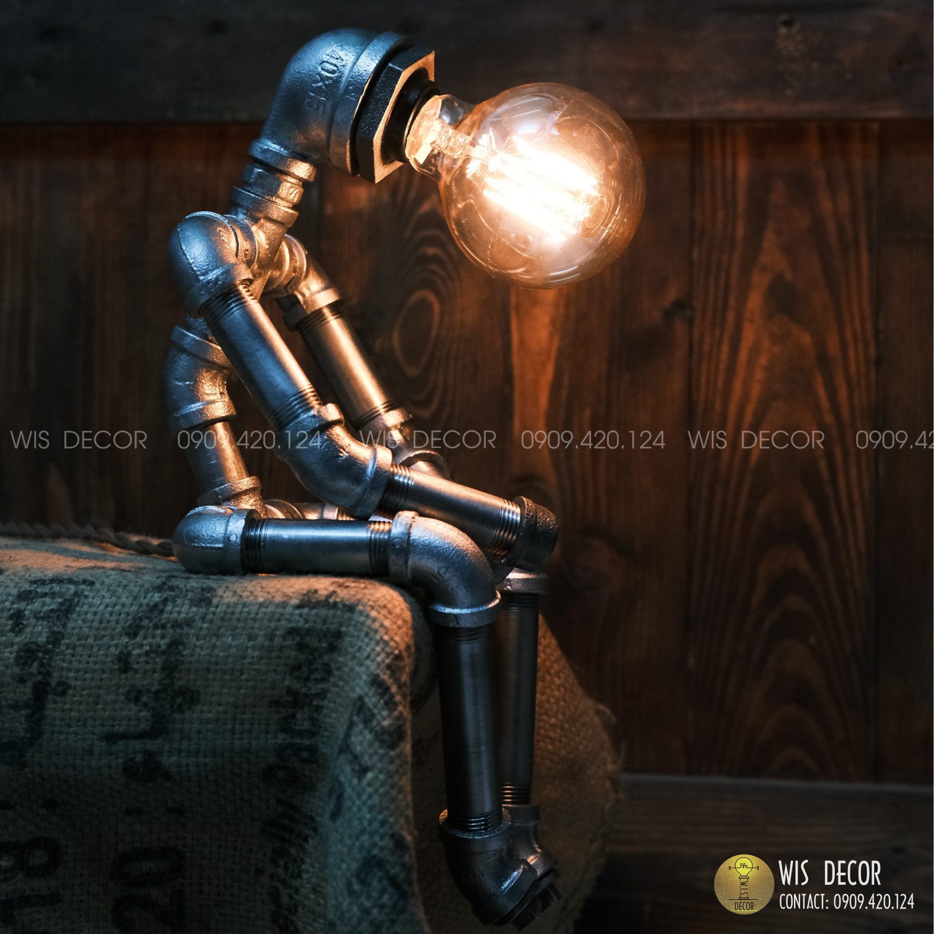 Đèn decor ống nước vintage - Đèn The Sadman 5 Đèn decor ống nước vintage