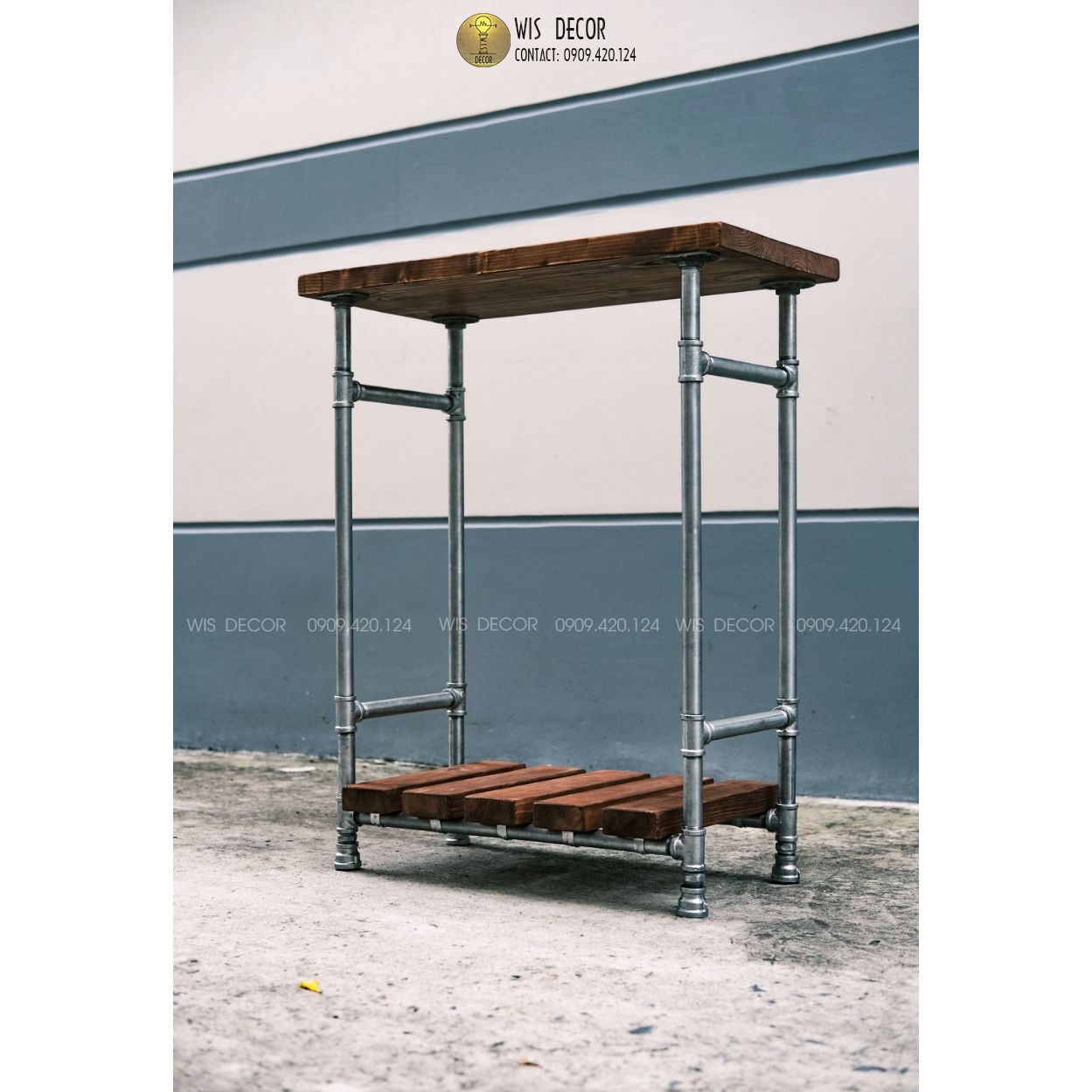Kệ gỗ trang trí vintage, khung ống sắt cổ điển 4 Kệ gỗ trang trí vintage